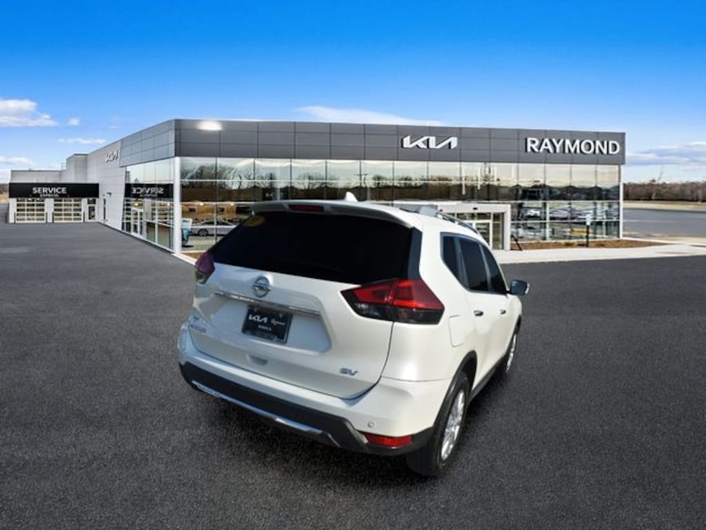 Used 2019 Nissan Rogue SV SUV