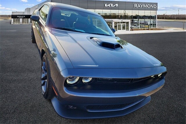 2022 Dodge Challenger R/T Scat Pack photo 2