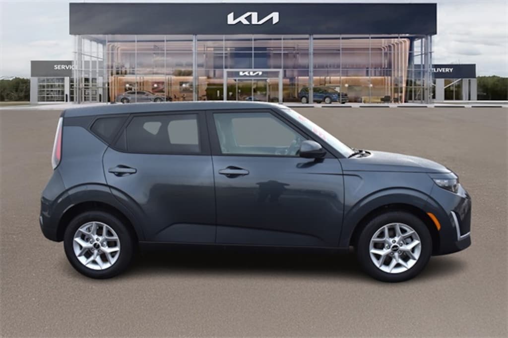 New 2025 Kia Soul LX Hatchback
