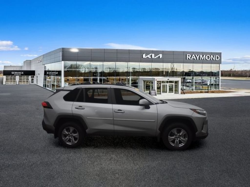 Used 2024 Toyota RAV4 XLE SUV