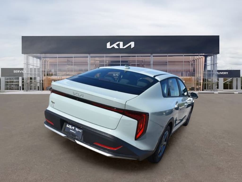 New 2026 Kia K4 LXS Sedan