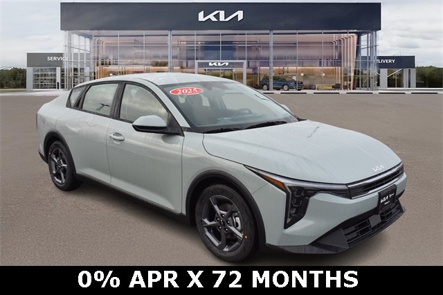 2025 Kia K4 LXS's photo