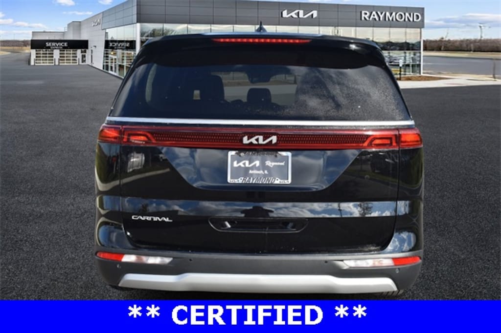 Certified 2023 Kia Carnival LX Minivan/Van