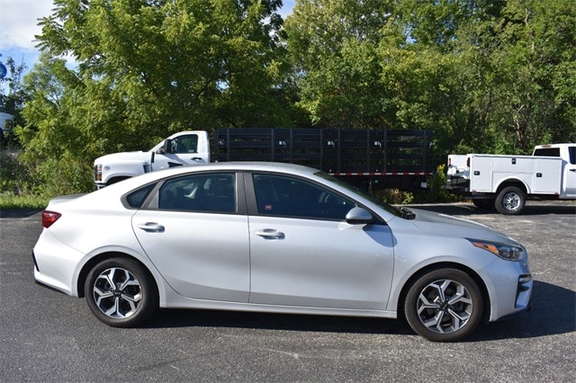 Used 2021 Kia Forte LXS with VIN 3KPF24AD0ME362730 for sale in Antioch, IL