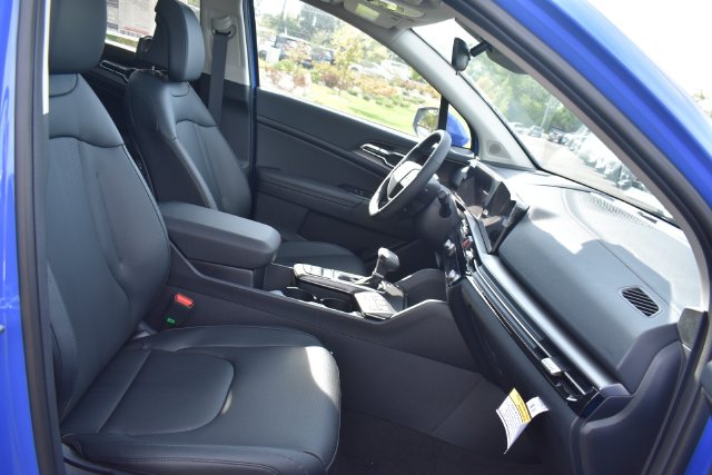 2026 Kia Sportage EX - Photo 13
