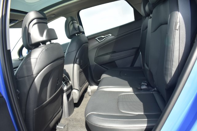 2026 Kia Sportage EX - Photo 19