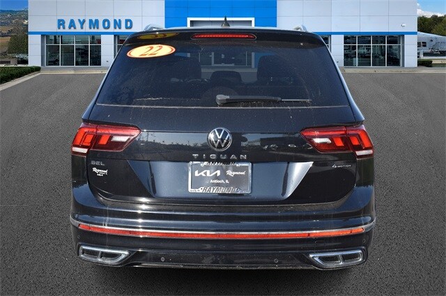 2022 Volkswagen Tiguan SEL Premium R-Line photo 3