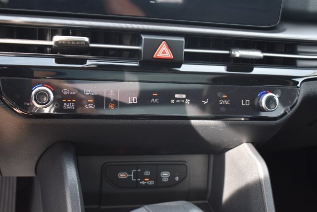 2026 Kia Sportage EX - Photo 30