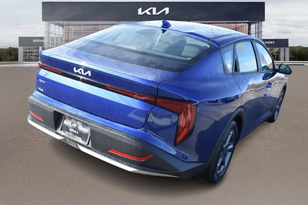 New 2026 Kia K4 LXS Sedan