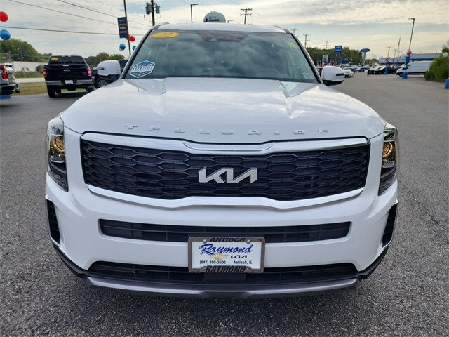 2022 Kia Telluride S photo 3