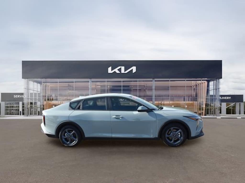 New 2026 Kia K4 LXS Sedan