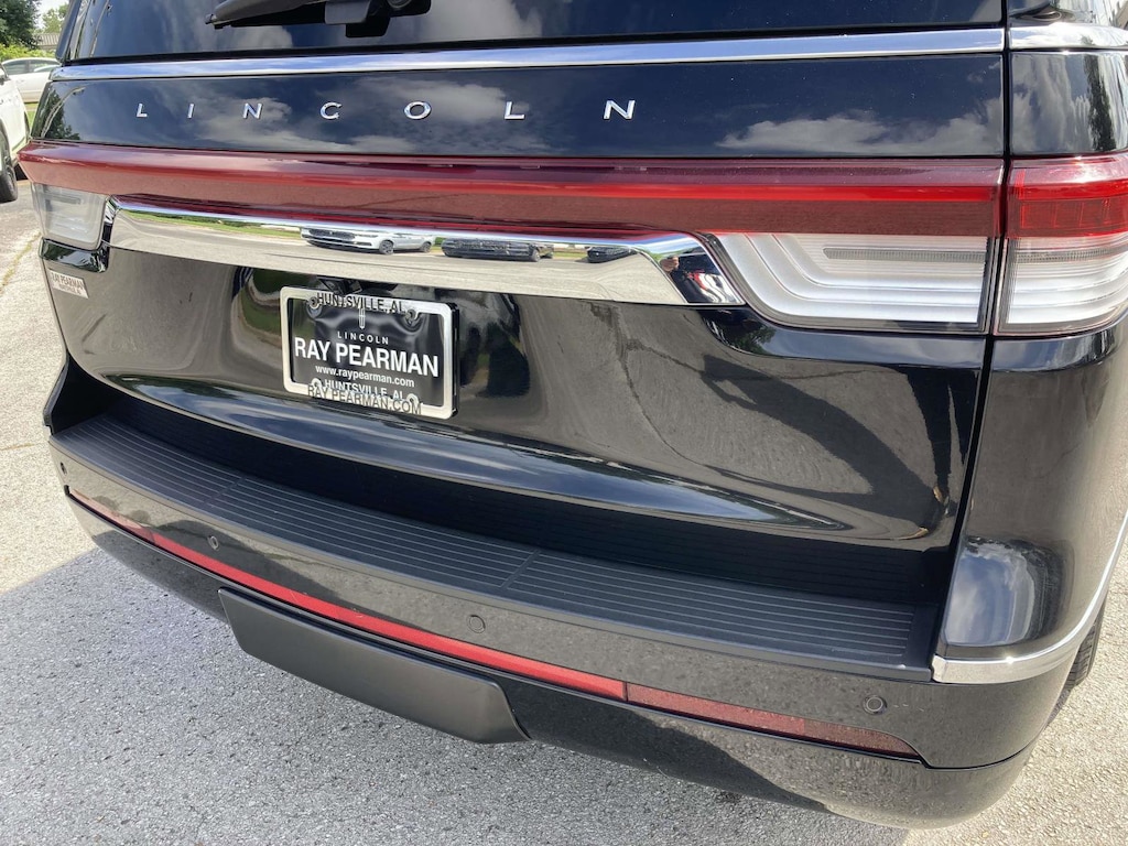 Used 2022 Lincoln Navigator Standard SUV