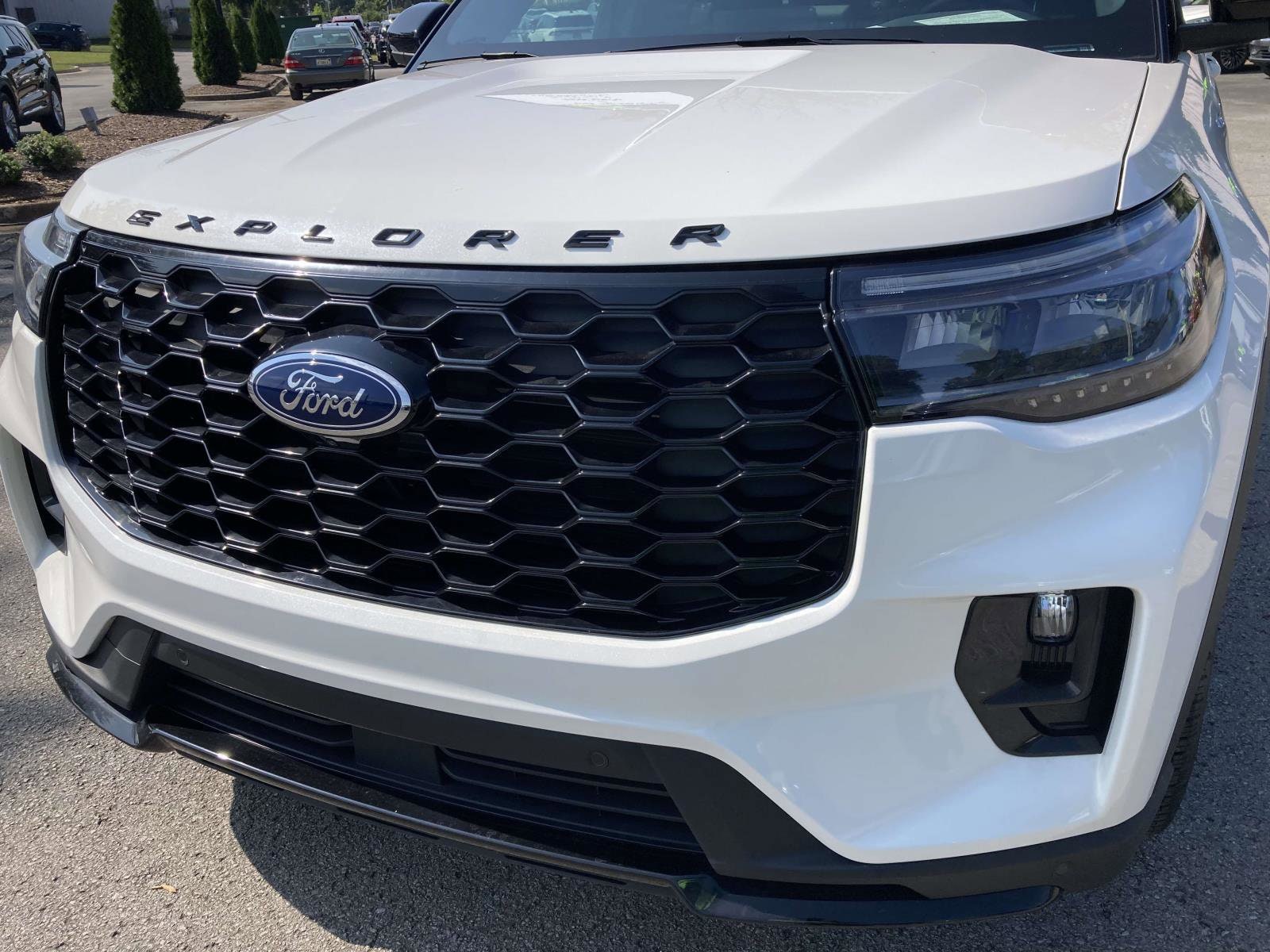 2025 Ford Explorer ST-LINE - Photo 10