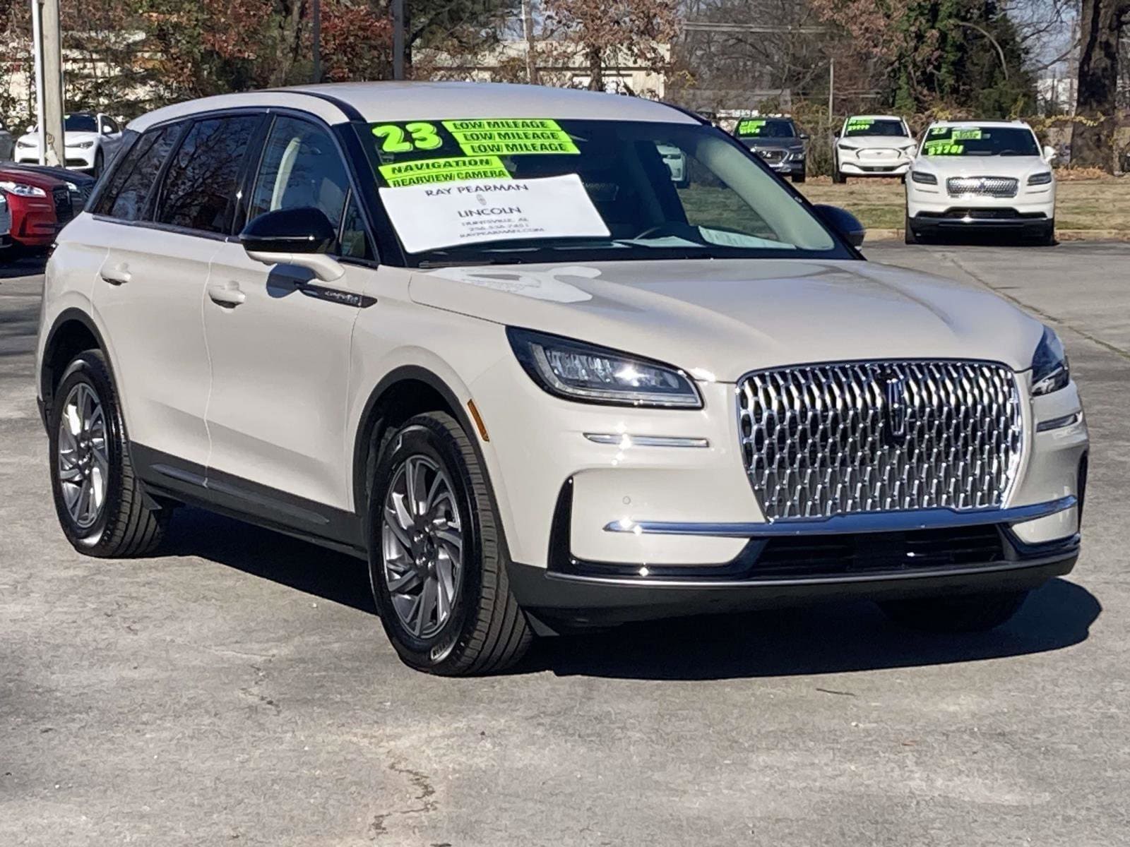 2023 Lincoln Corsair Base's photo