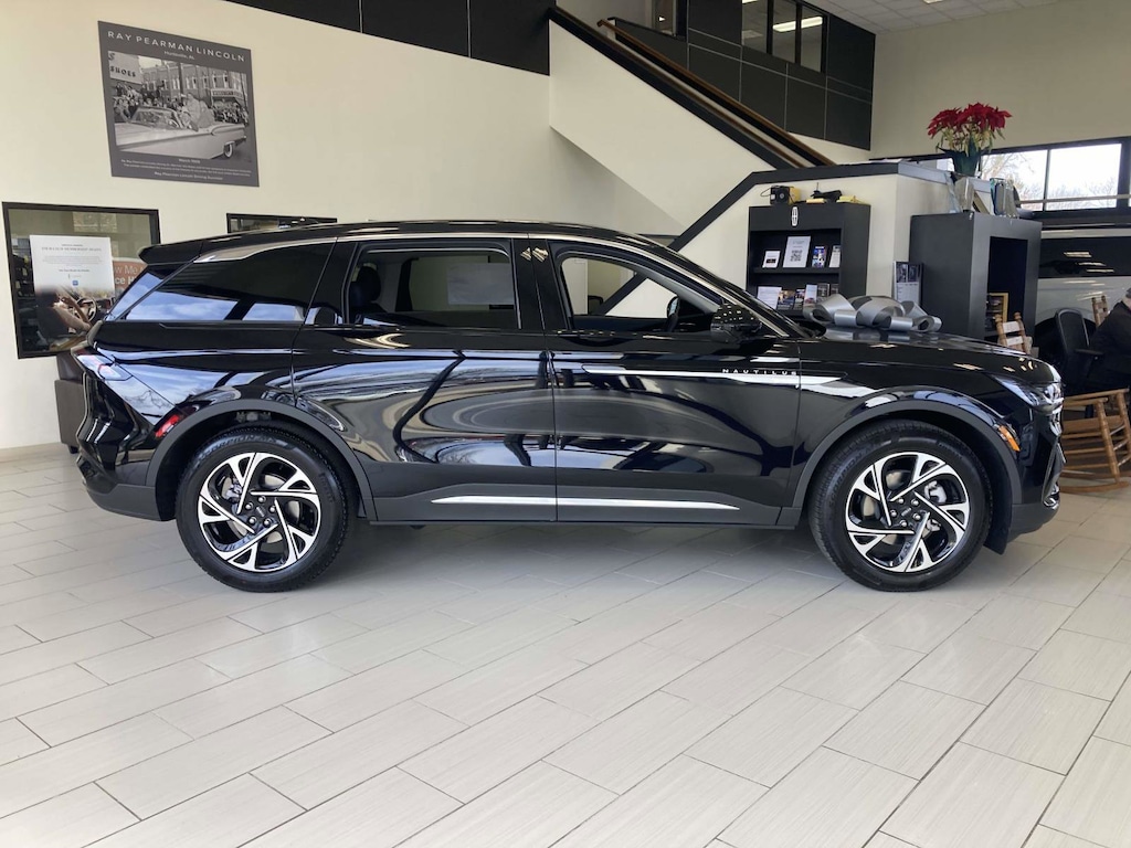 New 2026 Lincoln Nautilus Premiere SUV