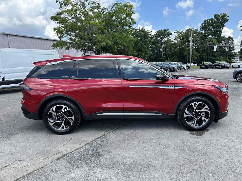 Used 2024 Lincoln Nautilus Premiere SUV