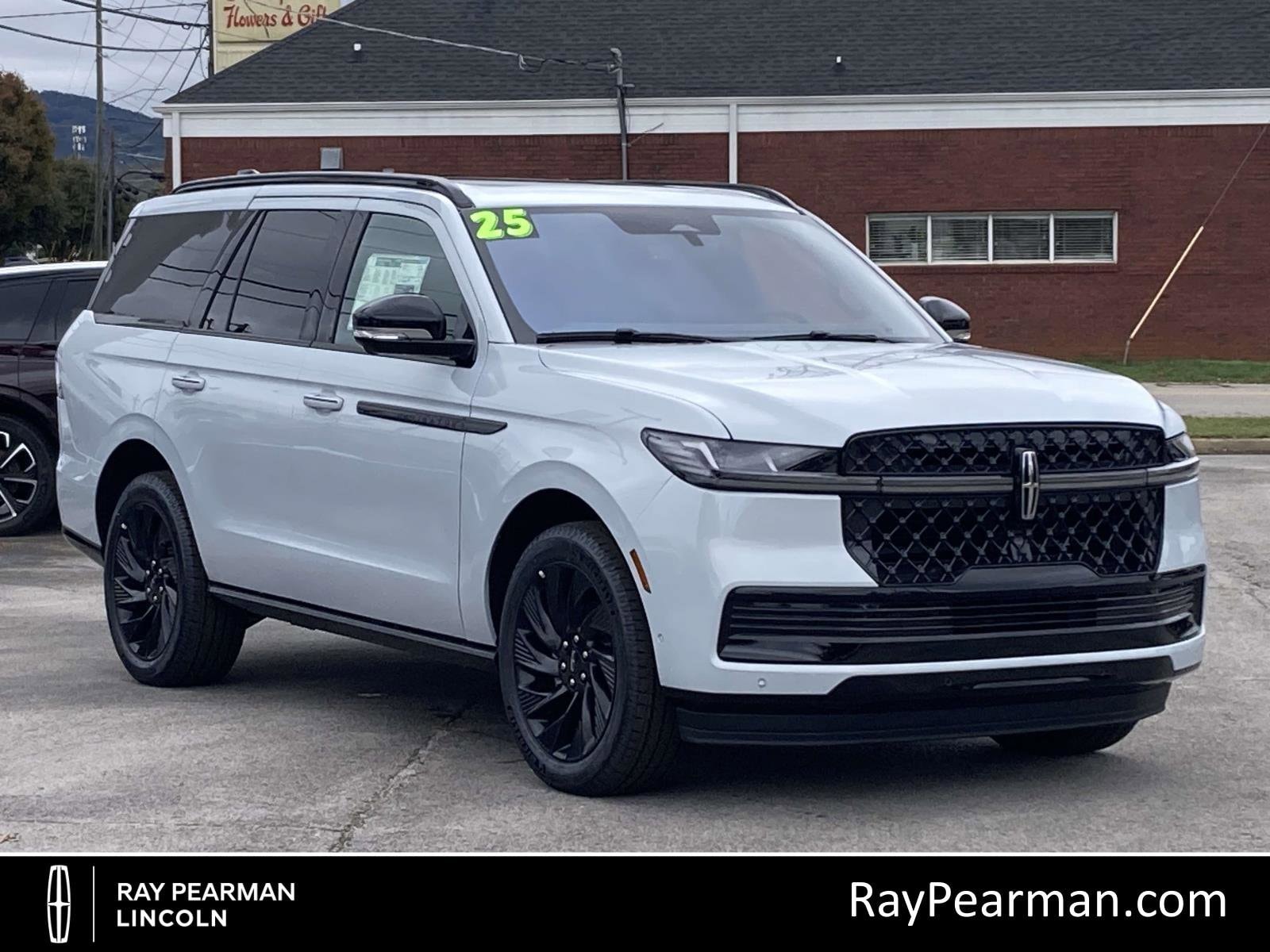 2025 Lincoln Navigator SUV 