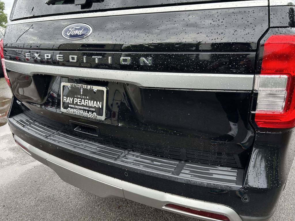 Used 2023 Ford Expedition XLT SUV