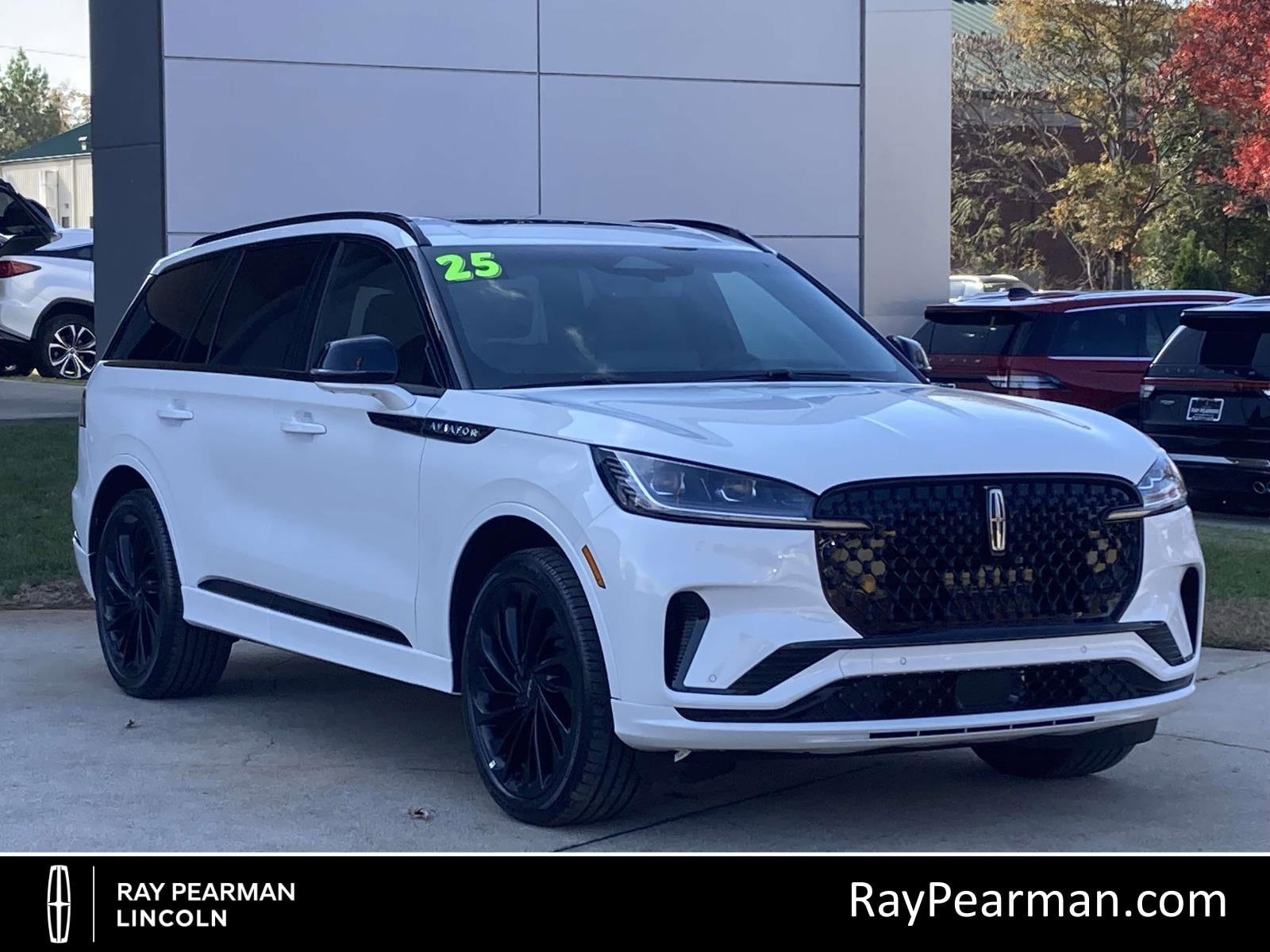 2025 Lincoln Aviator Reserve's photo