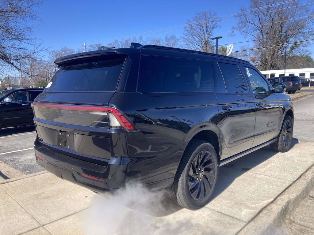 New 2026 Lincoln Navigator L Reserve SUV