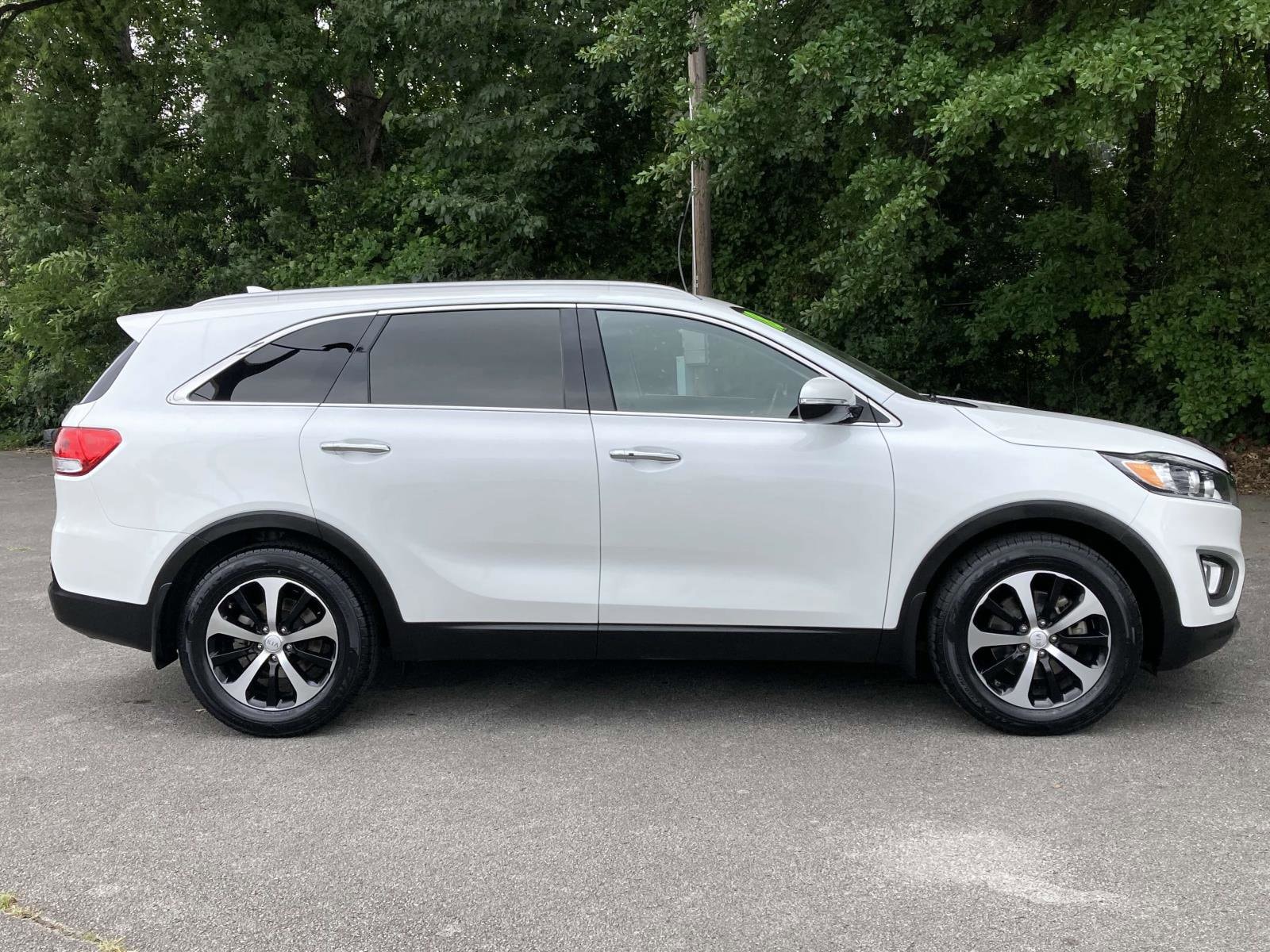 Used 2018 Kia Sorento EX with VIN 5XYPH4A53JG337458 for sale in Huntsville, AL