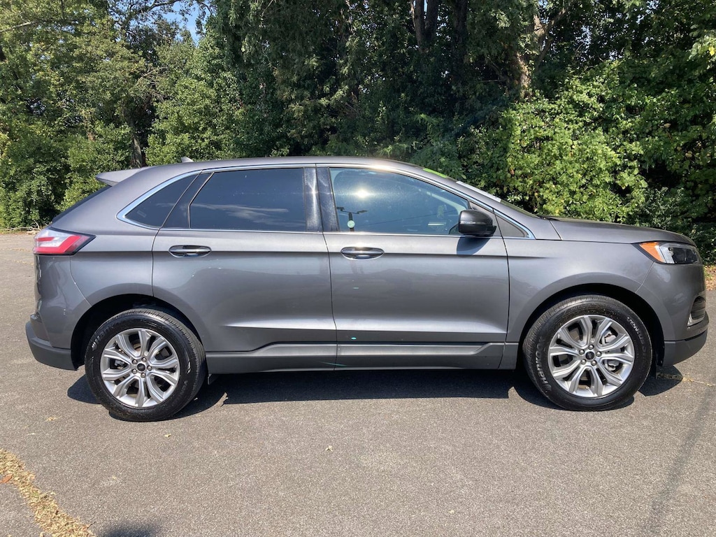 Used 2024 Ford Edge Titanium SUV