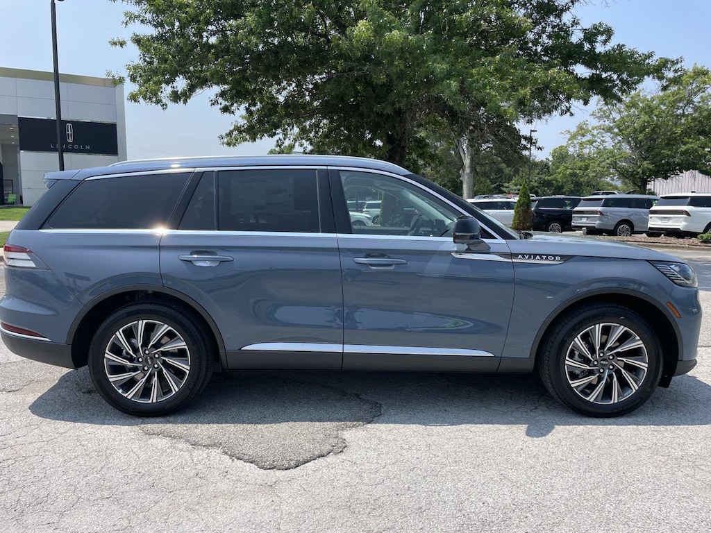 New 2026 Lincoln Aviator Premiere SUV