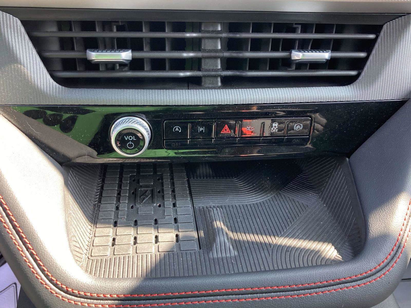 2025 Ford Explorer ST-LINE - Photo 27