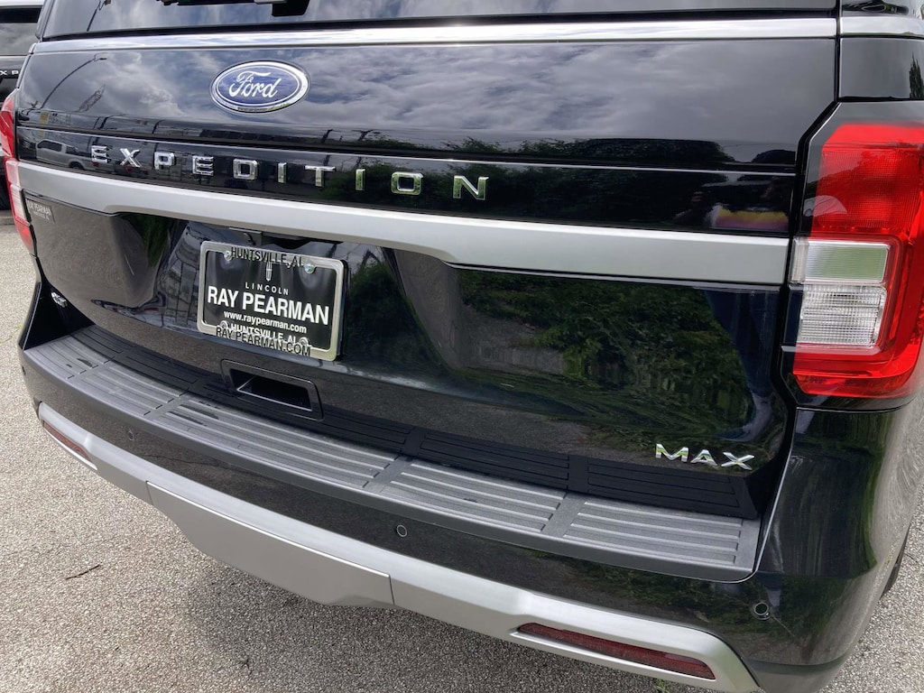 Used 2024 Ford Expedition Max XLT SUV