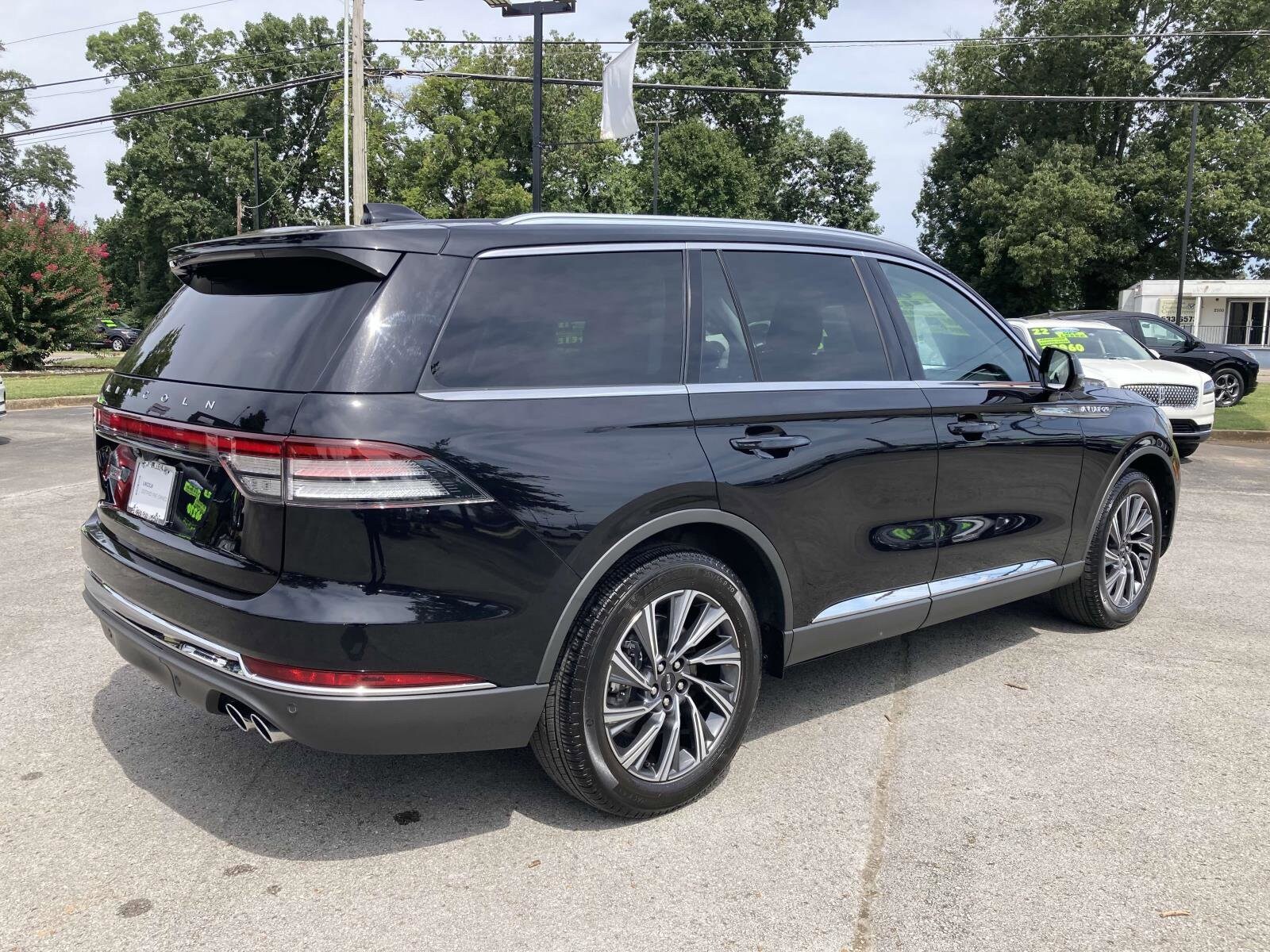 2025 Lincoln Aviator Premiere photo 2