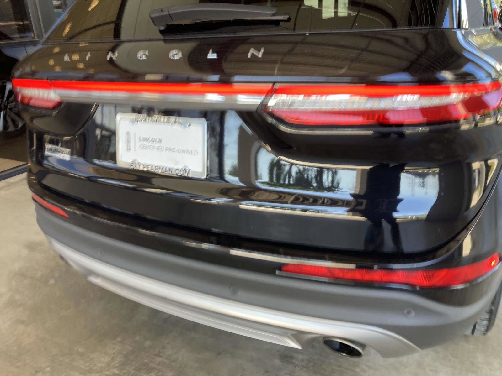 2022 Lincoln Corsair Standard photo 3