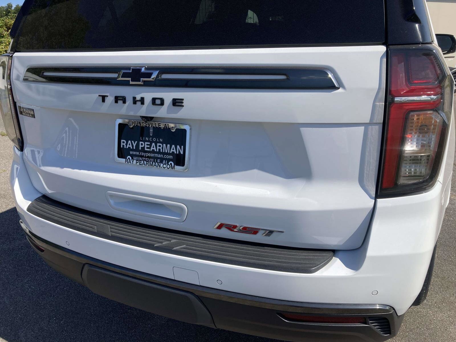 2022 Chevrolet Tahoe RST photo 3
