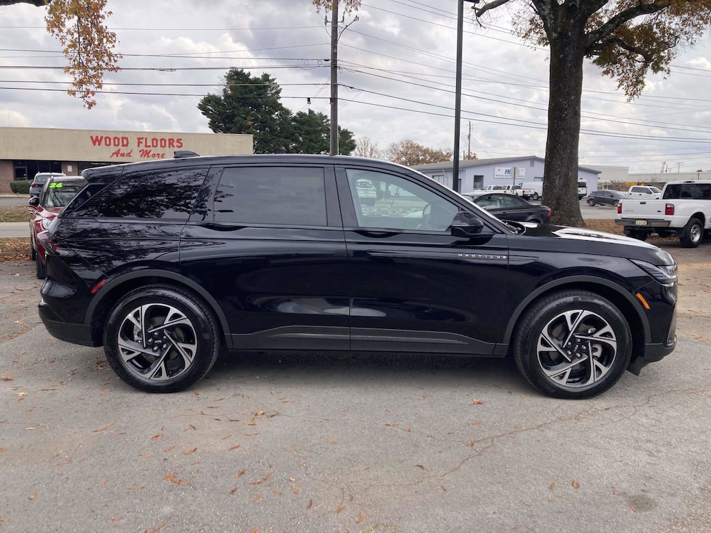 New 2025 Lincoln Nautilus Premiere SUV