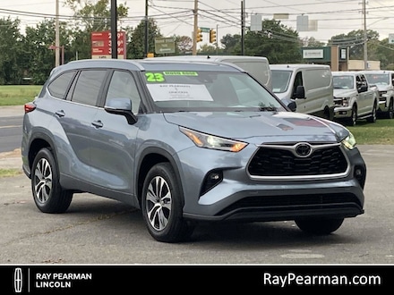 2023 Toyota Highlander XLE SUV