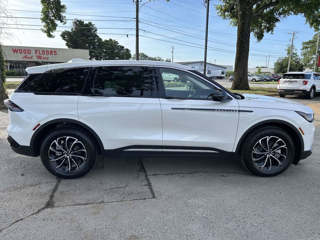 New 2026 Lincoln Nautilus Premiere SUV