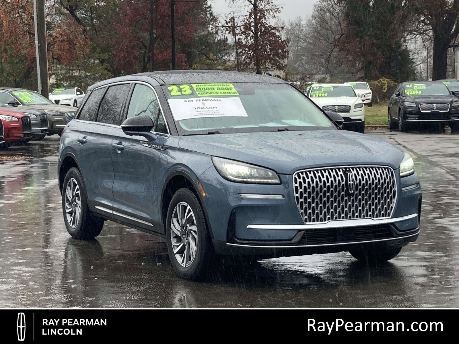 2023 Lincoln Corsair Base's photo