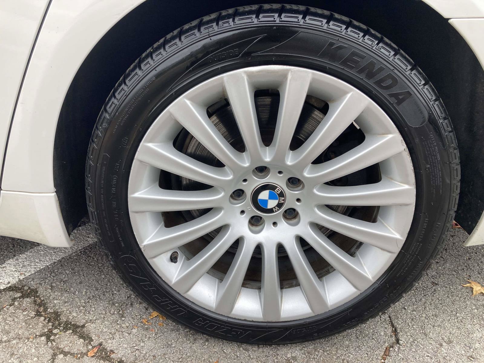 2013 BMW 7 Series 750i - Photo 14
