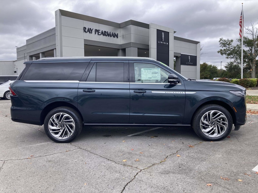 New 2025 Lincoln Navigator L Reserve SUV