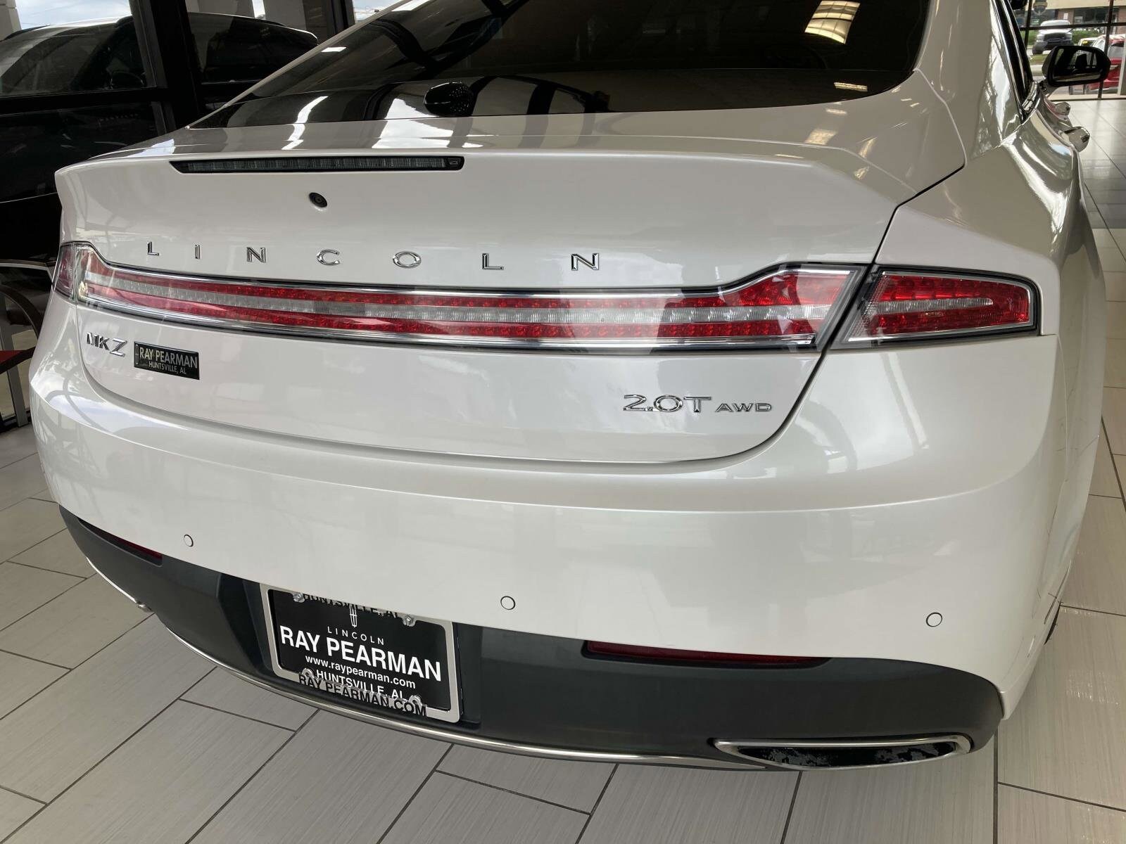 2020 Lincoln MKZ Reserve photo 3