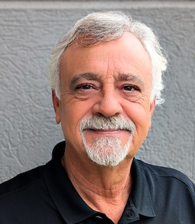 Staff member Jim Calhon  from ID_cd0b9f