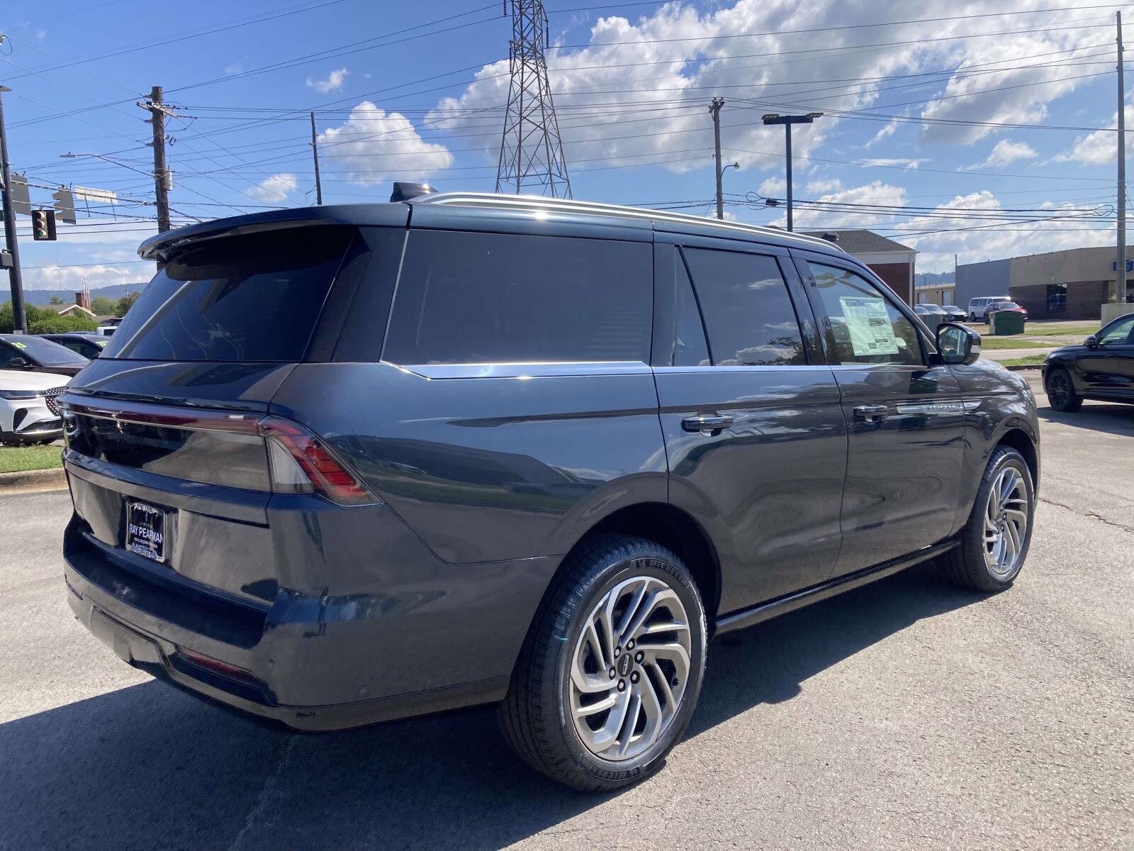 2025 Lincoln Navigator Reserve photo 3