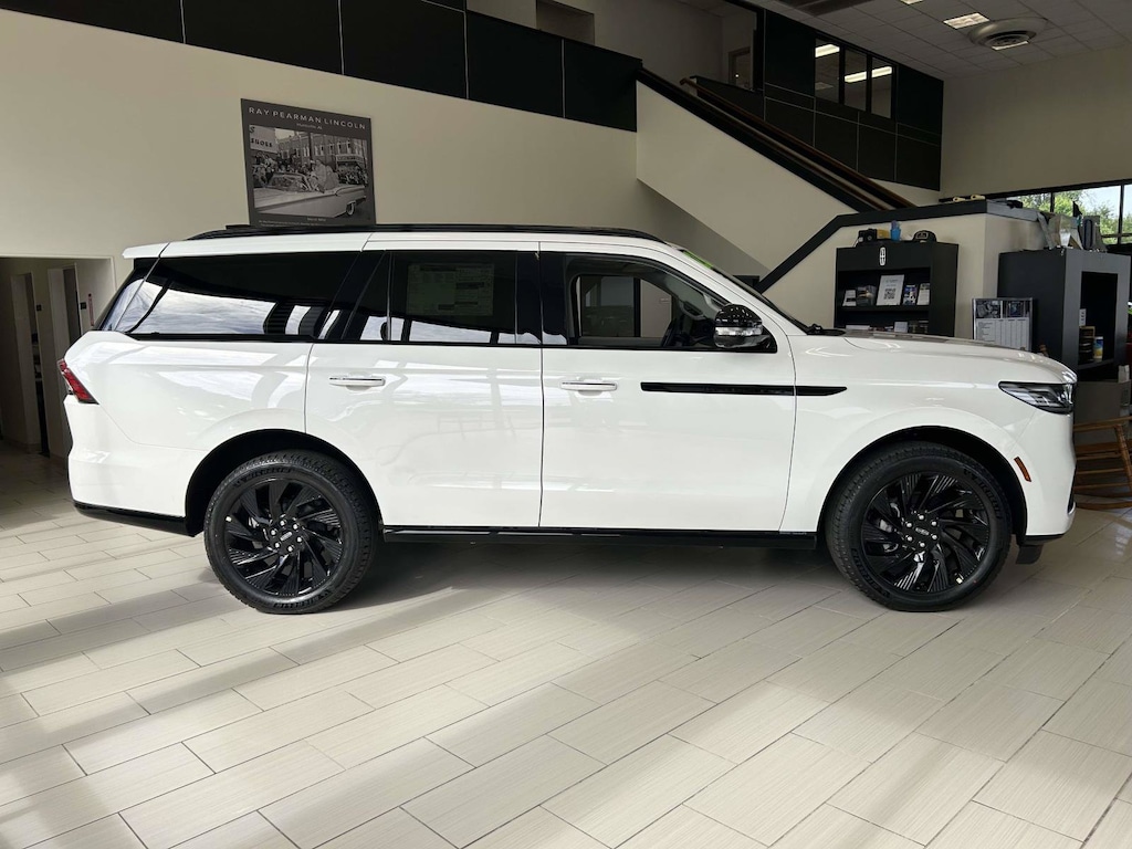 New 2026 Lincoln Navigator Reserve SUV
