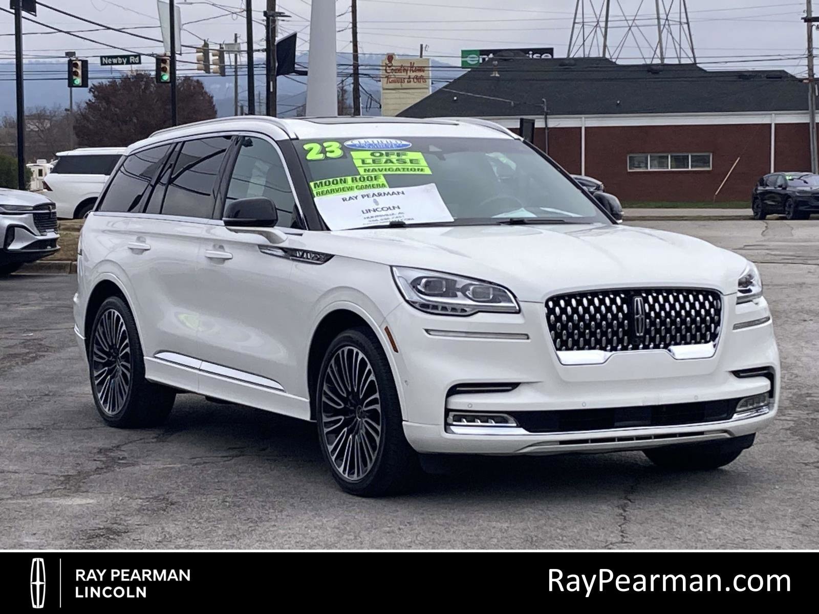 2023 Lincoln Aviator Black Label's photo