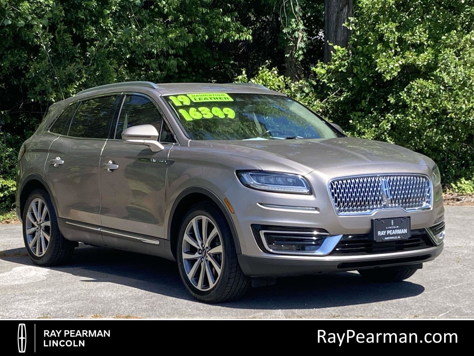 2019 Lincoln Nautilus Select