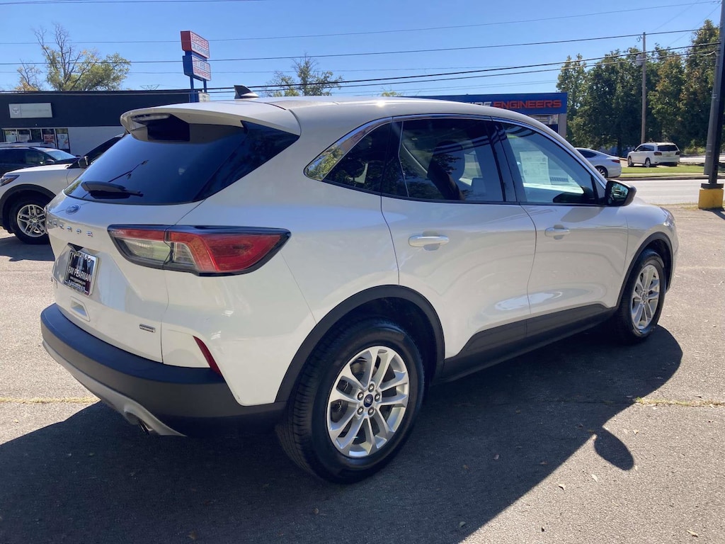 Used 2022 Ford Escape SE Hybrid SUV