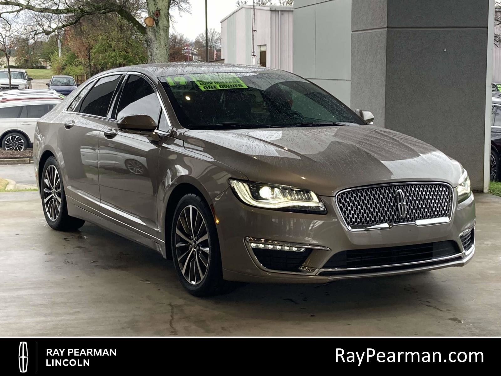 2019 Lincoln MKZ Reserve I's photo