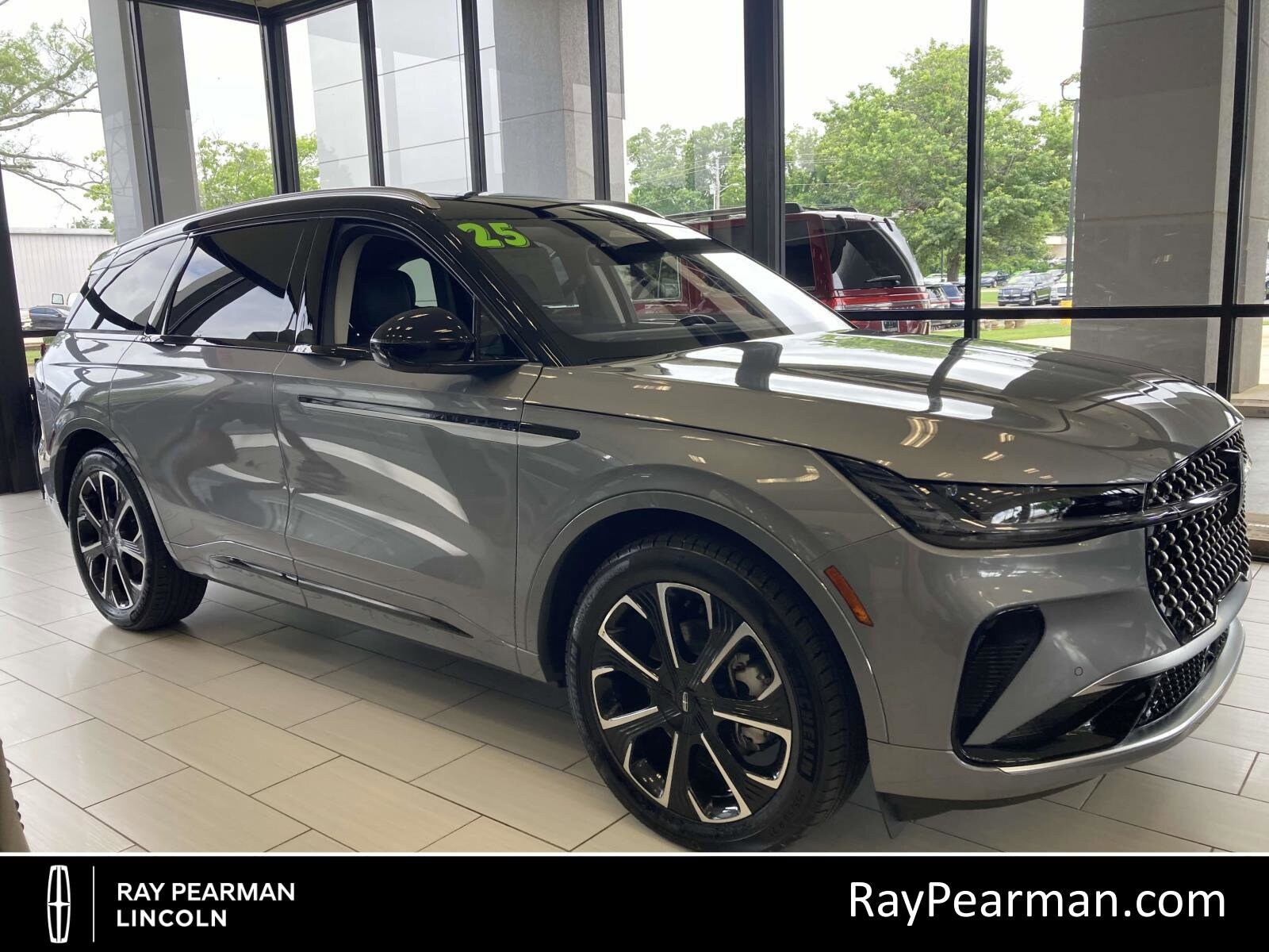 2025 Lincoln Nautilus Reserve's photo