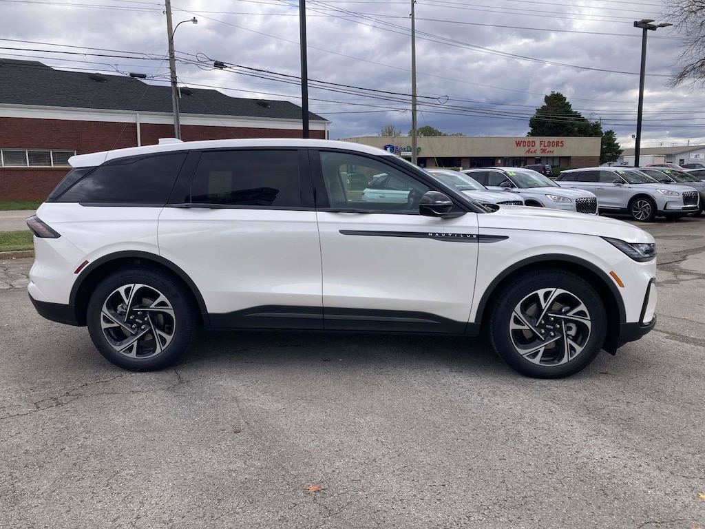 New 2026 Lincoln Nautilus Premiere SUV