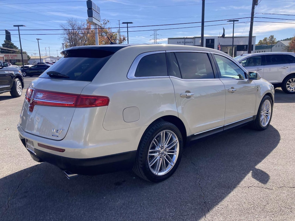 Used 2016 Lincoln MKT Ecoboost SUV