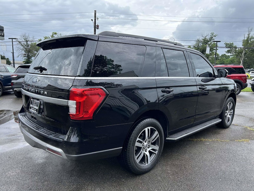 Used 2023 Ford Expedition XLT SUV